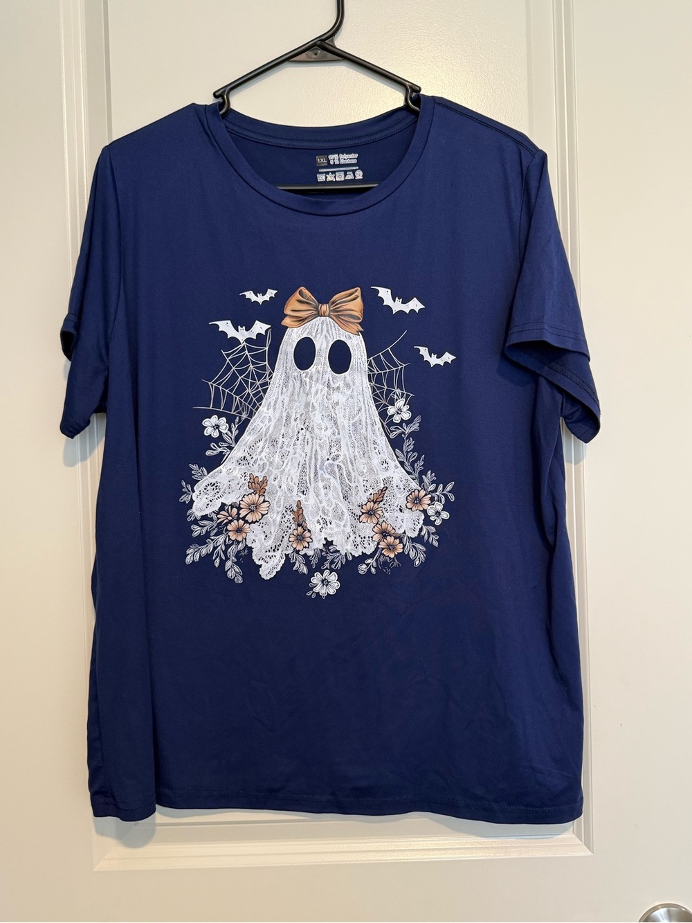 Floral Lace Ghost Halloween Graphic Tee in Navy 1XL